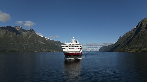 MS_Nord_Norge_Hjorundfjorden_Norway_Credit_ErikaTiren_Hurtigruten.jpg